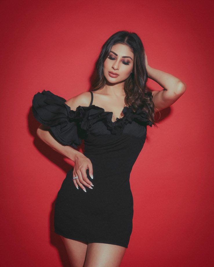 Mouni Roy’s ruffled LBD embodies sweet glam, see pics 849748