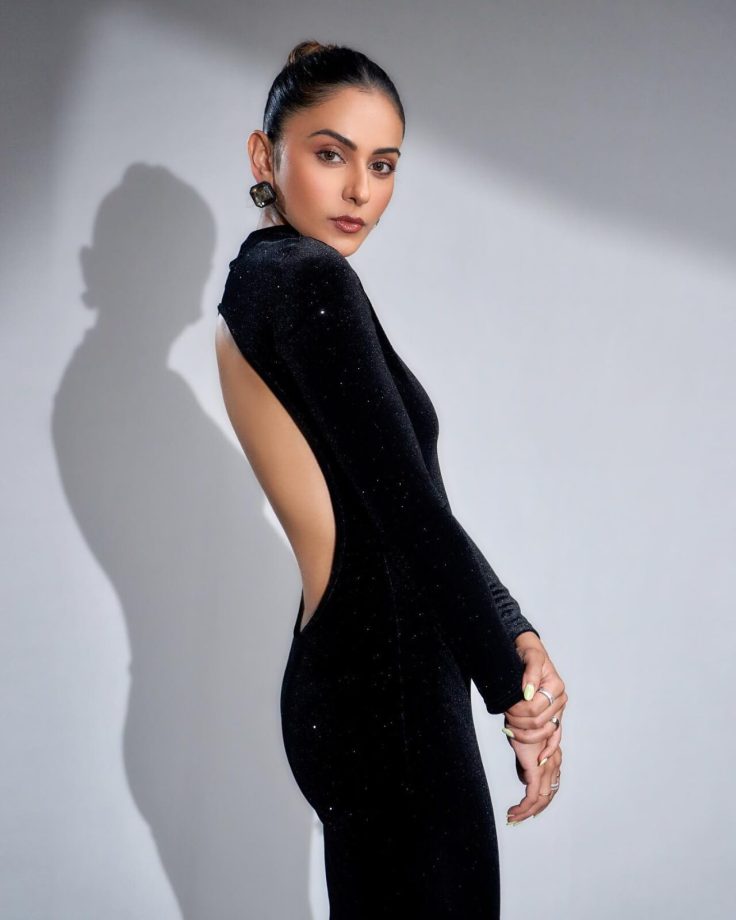 Rakul Preet Singh embodies ‘cosmic’ glam in backless LBD 850043