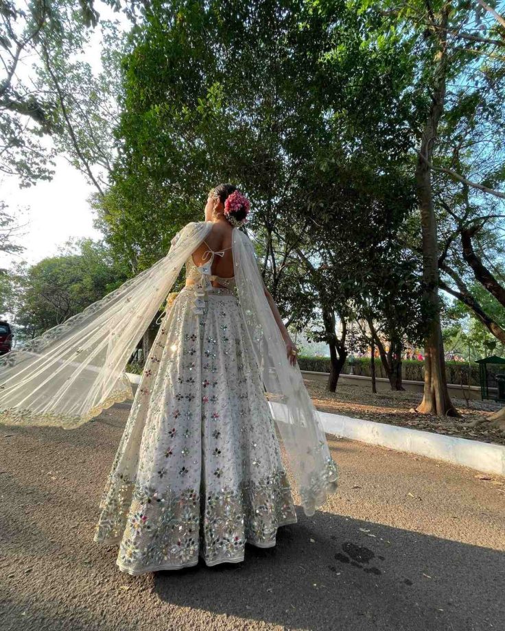 Rubina Dilaik, Tina Dutta and Shivangi Joshi keep ethnic poses on edge in embellished lehenga cholis 851842