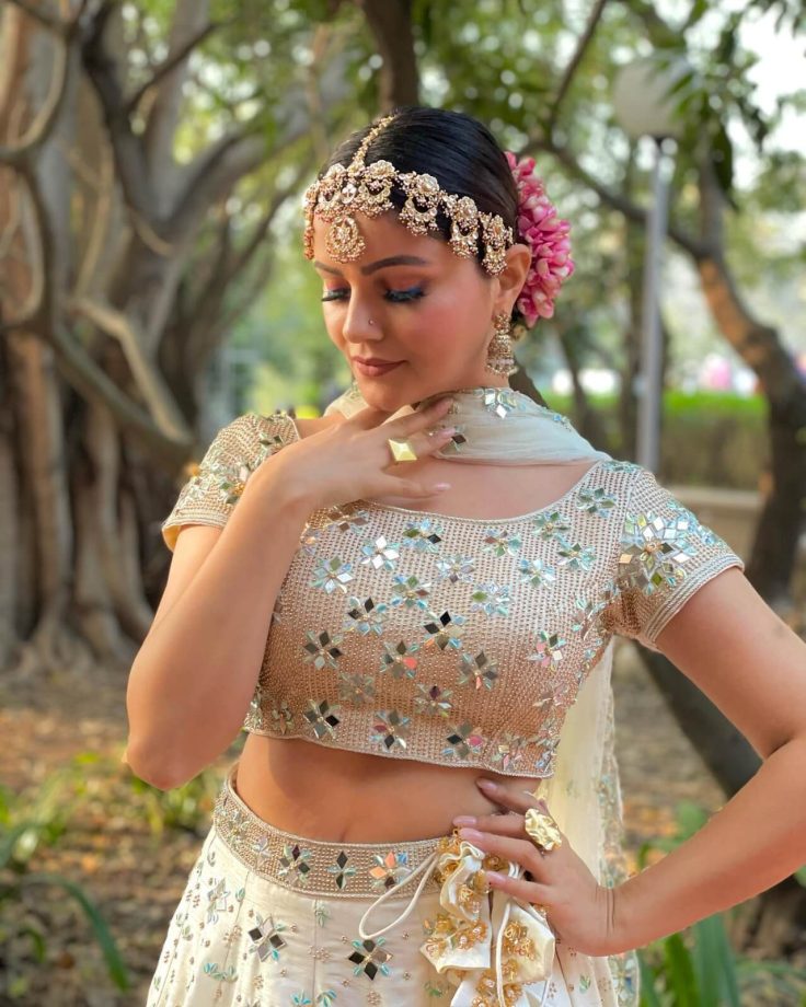 Rubina Dilaik, Tina Dutta and Shivangi Joshi keep ethnic poses on edge in embellished lehenga cholis 851821