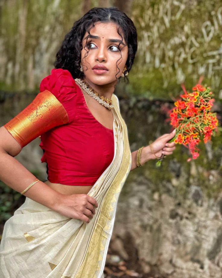 Sass up your sarees! Take note of Anupama Parameswaran, Rashmika Mandanna and Tamanna Bhatia’s blouse sleeve designs 854925