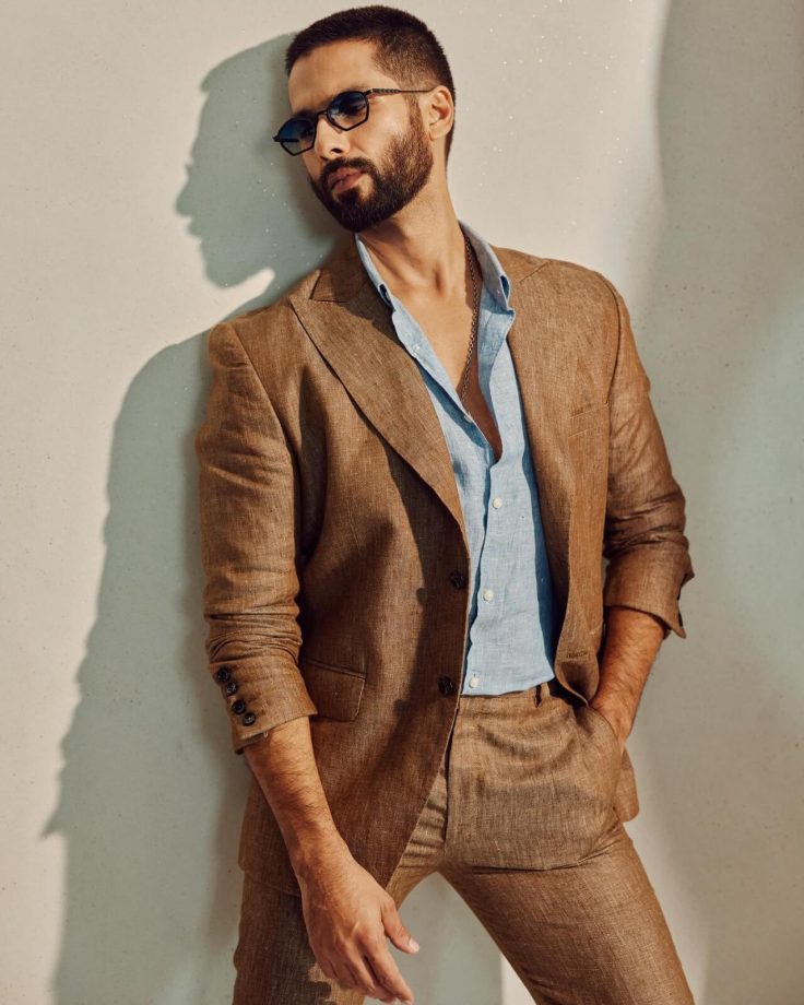 Shahid Kapoor recreates ‘Haider’ look in brown suit, wife Mira Rajput says ‘what else’ 854477