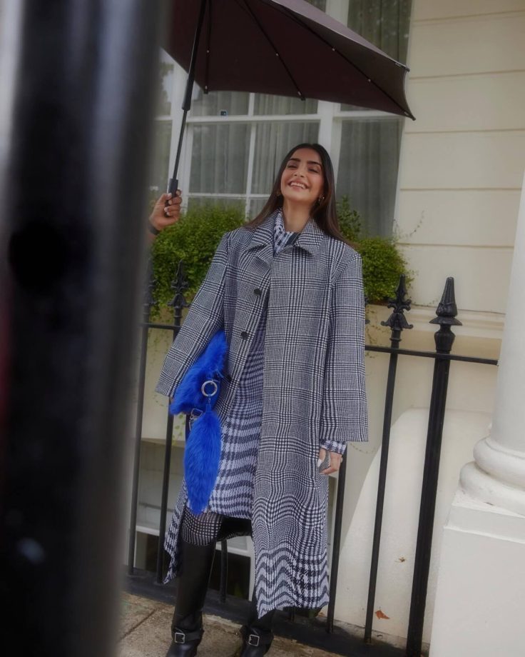 Sonam Kapoor decks up in illusionary checkered blazer suit, see pics 853062