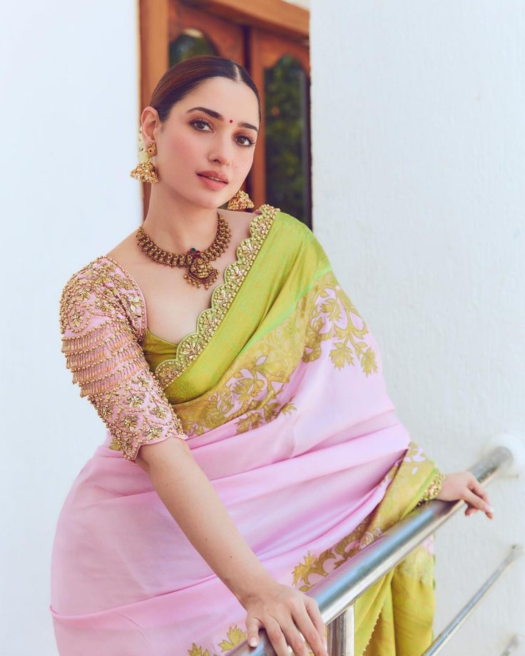 Tailor your traditional blouses like Pooja Hegde, Tamannaah Bhatia and Rakul Preet Singh 852920