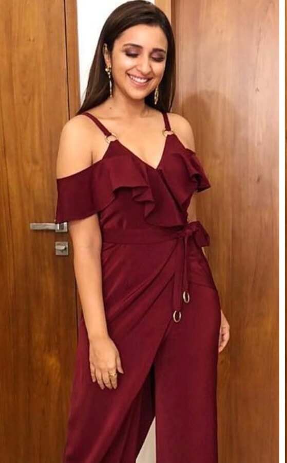 Tara Sutaria, Parineeti Chopra And Jacqueliene Fernandez Serve Captivating Fashion Moment Jumpsuit 852598