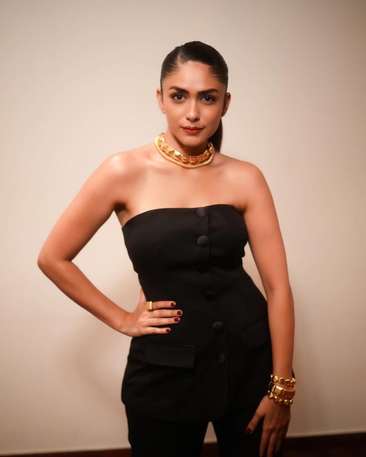 Why so hot? Mrunal Thakur ups glam bar in black off-shoulder co-ords 850000