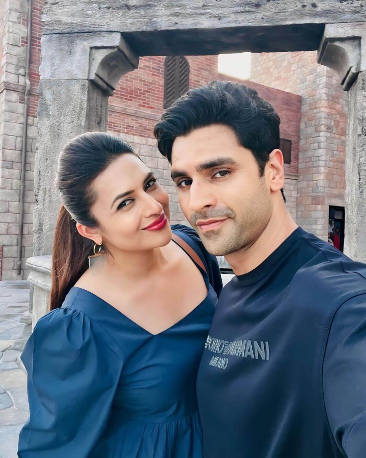 Adorable! Divyanka Tripathi And Vivek Dahiya's Million Dollar Smile In Selfie 862623