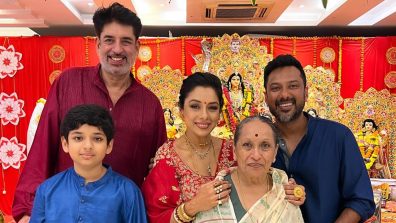 Anupamaa Fame Rupali Ganguly Seeks Blessings Of Durga Maa On Shubho Nobomi