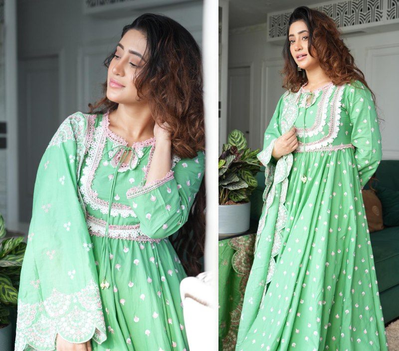 Bookmark Shivangi Joshi's Green Anarkali Set Worth 11,900 For Dussehra Celebrations 863607