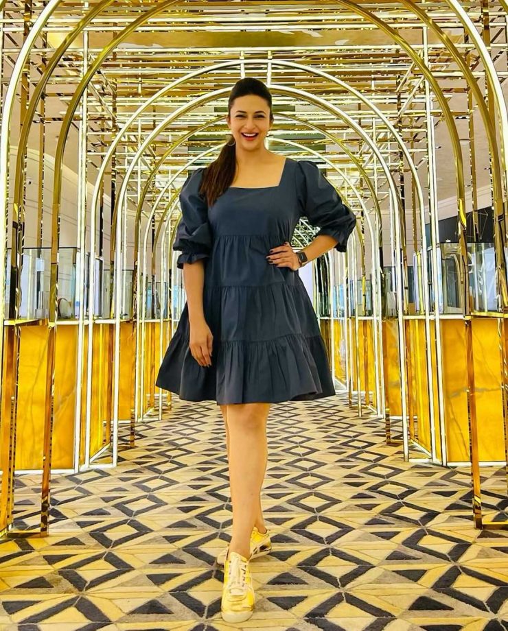 Candid Couture Essentials: Divyanka Tripathi’s minimalistic edition 860576