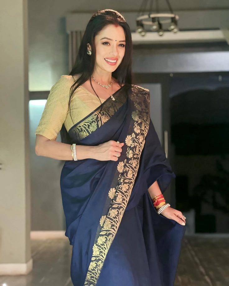 Deepika Singh, Gauahar Khan, And Rupali Ganguly's Simple Saree Elegance With Designer Blouse 862823