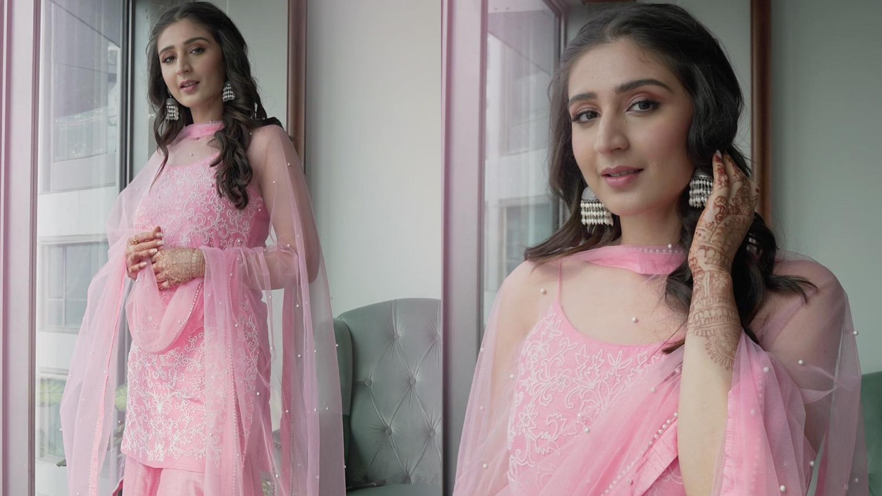 Dhvani Bhanushali Turns Desi Barbie In Rose Pink Sharara Suit, See Photos 863993