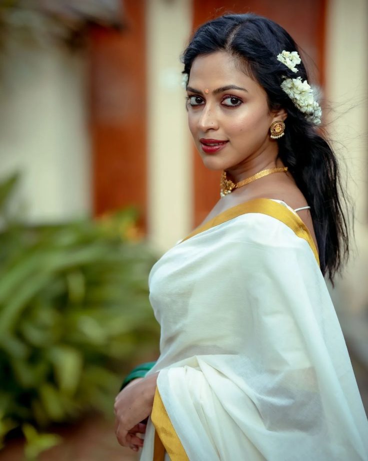 Get draped in gold with Anupama Parameswaran, Srinidhi Shetty & Amala Paul’s necklace designs 859117