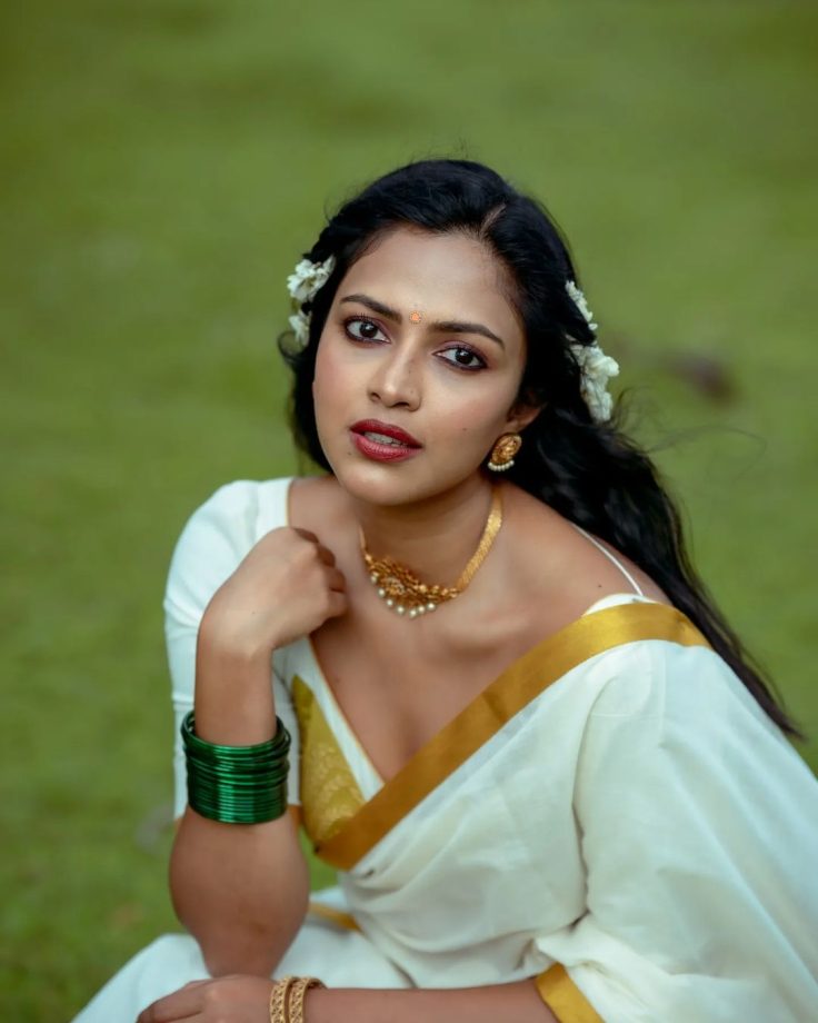 Get draped in gold with Anupama Parameswaran, Srinidhi Shetty & Amala Paul’s necklace designs 859120