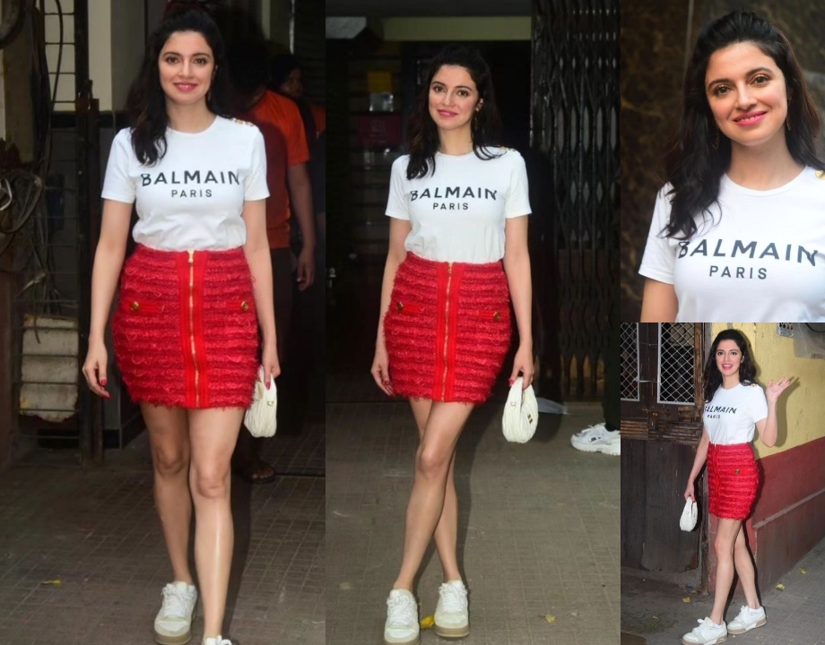 Get That 'Cute Girl' Vibe Like Divya Khosla Kumar In Top And Skirt, See Photos 862298