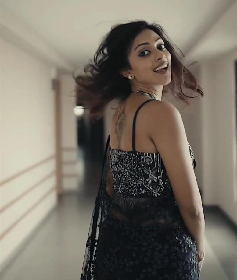 Get That Extra Glam Like Kajal Aggarwal, Hansika Motwani, And Amala Paul In Blouse Back Designs 860000
