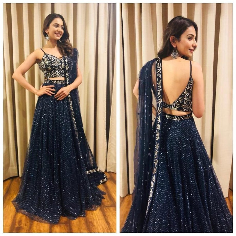 Go glam this Navaratri with Rakul Preet Singh, Tamanna Bhatia & Rashmika Mandanna’s lehenga blouse design [Photos] 860795