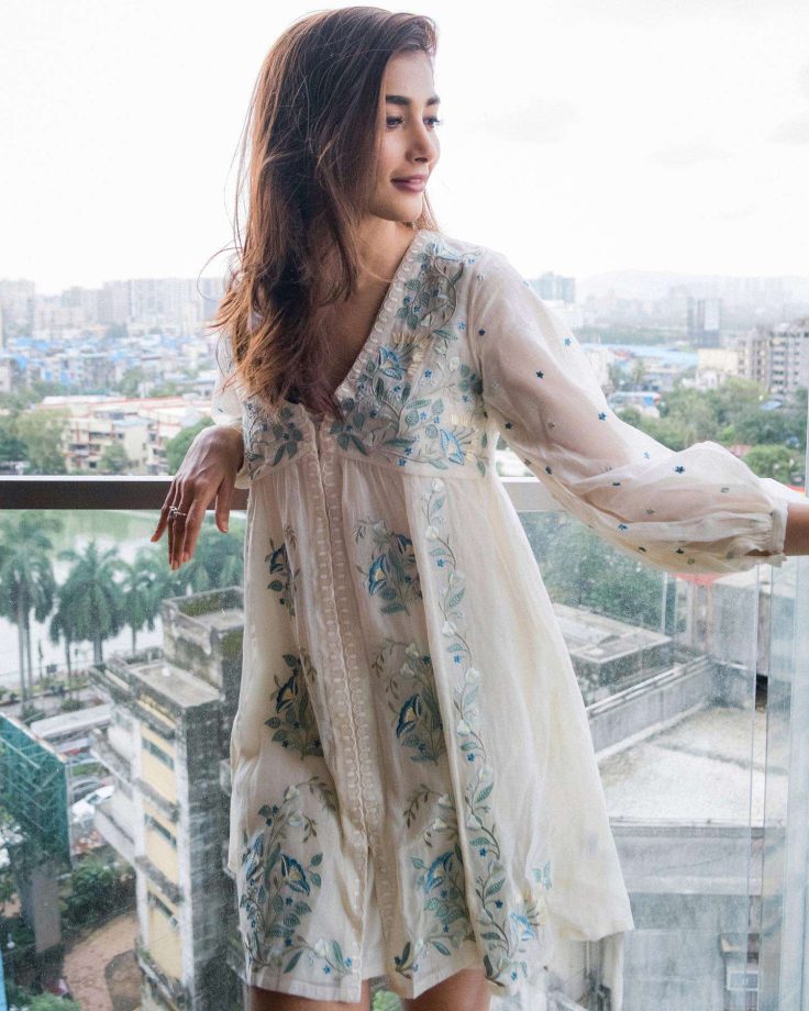 Go trendy with Srinidhi Shetty, Tamannaah Bhatia, and Pooja Hegde's front kurti neck designs 858673