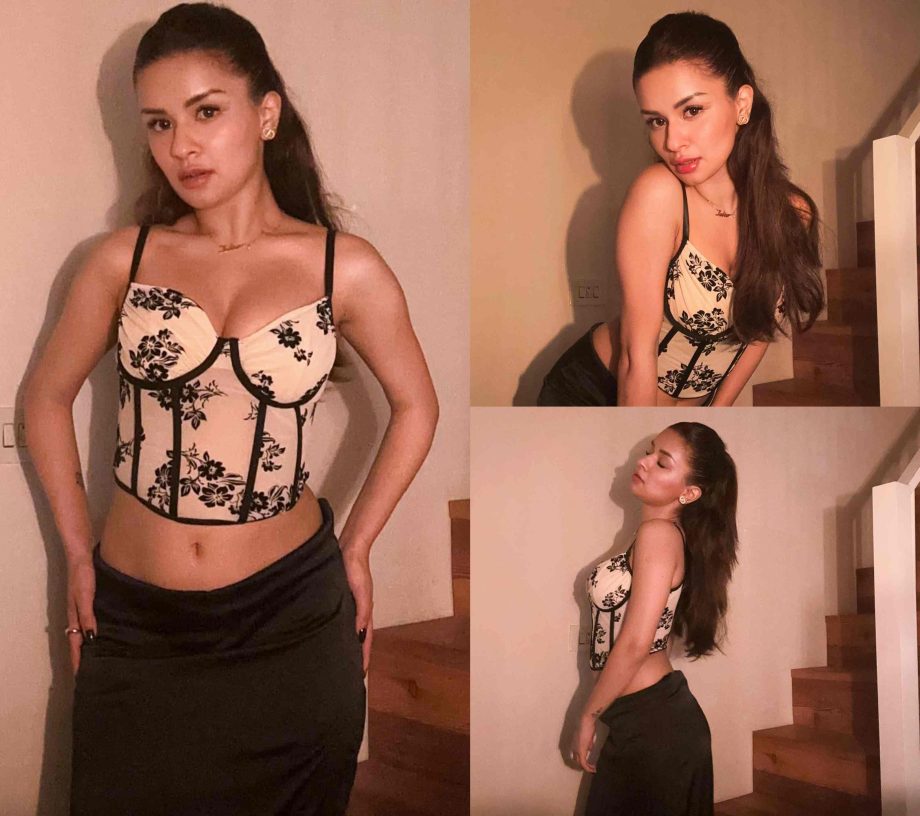 Italy Diaries: Birthday girl Avneet Kaur looks ravishing in a beige corset top and black skirt 861049