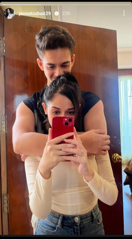 Jannat Zubair And Brother Ayaan Zubair's Candid Moments In Mirror Selfie 864449