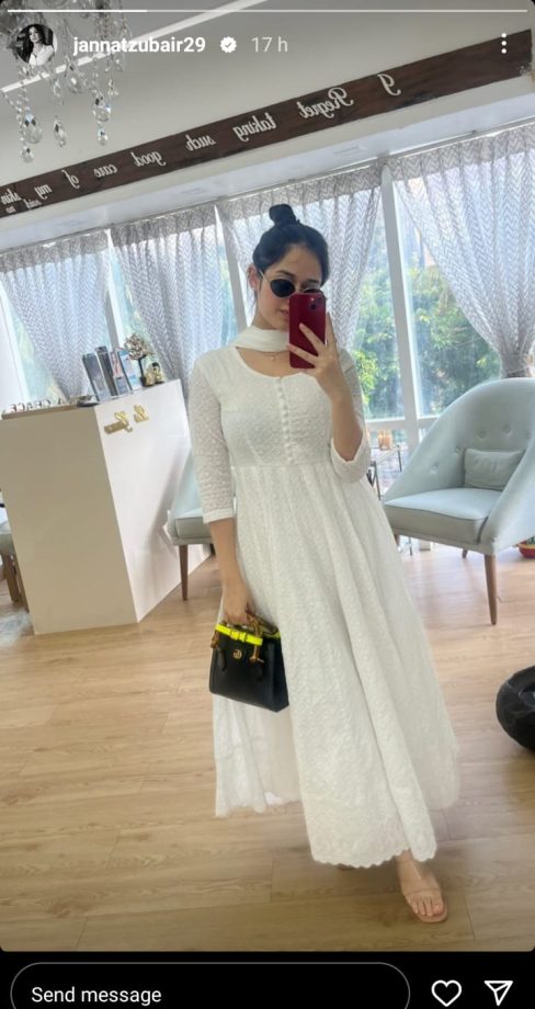 Jannat Zubair cuts it chic in chikankari salwar suit & expensive handbag, see photos 860408