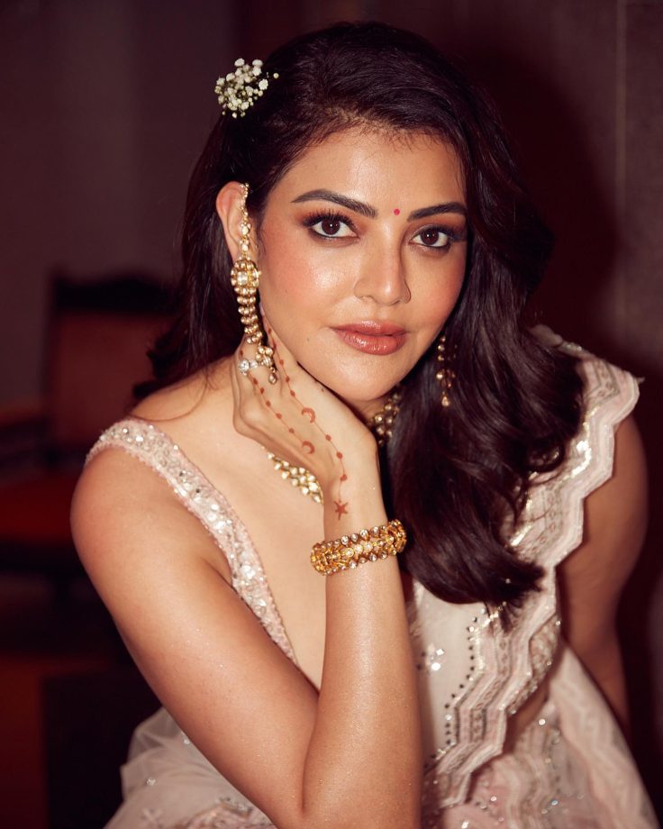 Kajal Aggarwal, Rashmika Mandanna, & Samantha Ruth Prabhu: Glam Up Your Saree With Diamond Necklace 858310