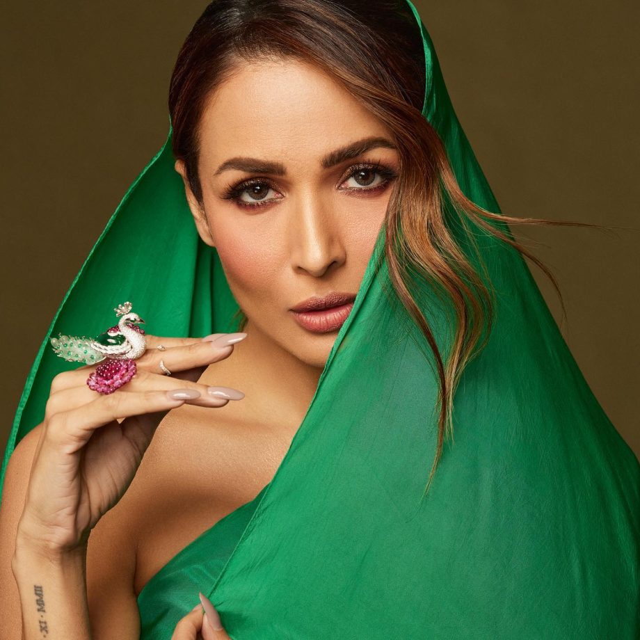 Malaika Arora turns regal in green ensemble with peacock shaped cocktail ring 864865