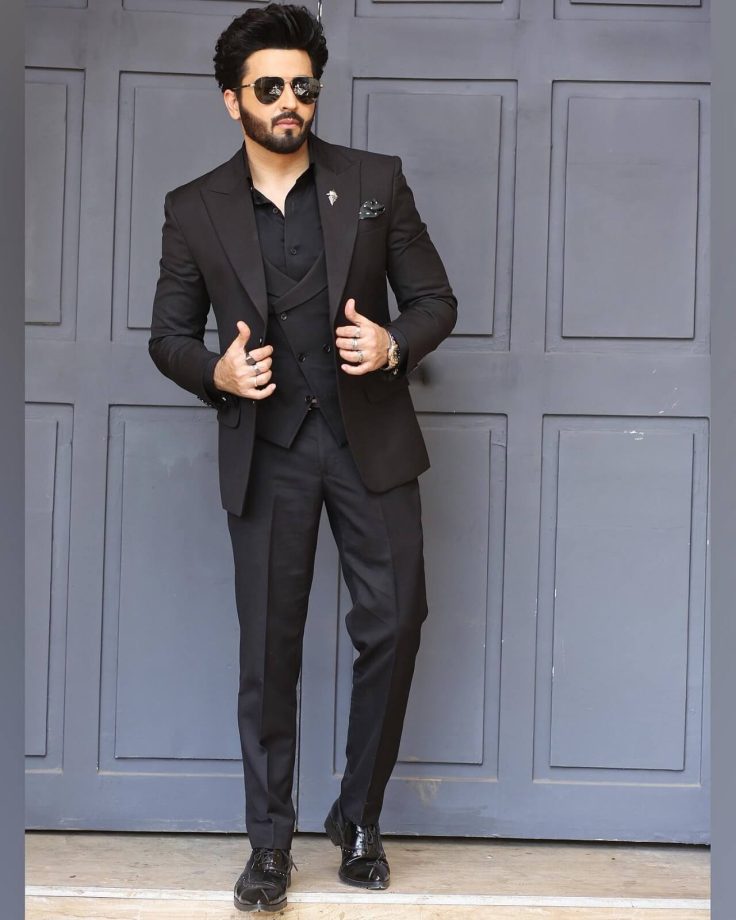 Man In Black Gaurav Khanna, Dheeraj Dhoopar, And Krishna Kaul Look Handsome Hunk In Suit 857319