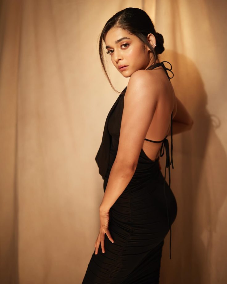 Mithila Palkar & Shriya Saran picture ‘magic woman’ in black backless dresses [Photos] 858726