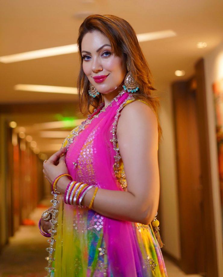 Navratri 2023: Munmun Dutta Stuns In Multicolored Lehenga, Check Photos 863028