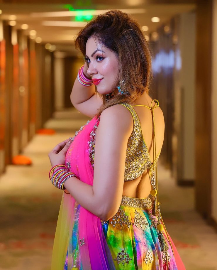 Navratri 2023: Munmun Dutta Stuns In Multicolored Lehenga, Check Photos 863029