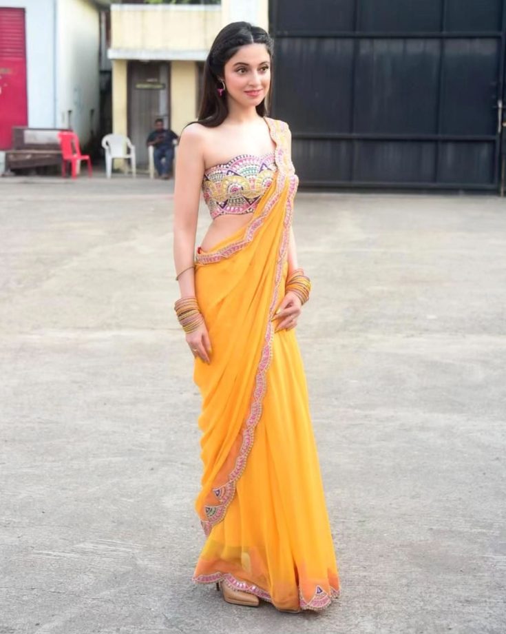 [Photos] Divya Khosla Kumar Makes Heads Turn In Yellow Saree With Sensuous Blouse Design 860431