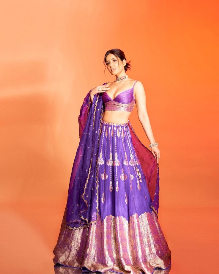 Raashi Khanna shines in purple Banarasi lehenga choli set, see photos 865155