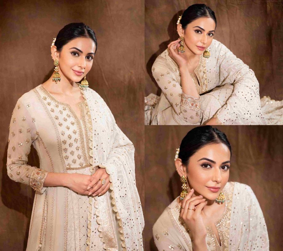 Rakul Preet Singh epitomises golden glow in embellished ivory chikankari Anarkali suit, see photos 862691