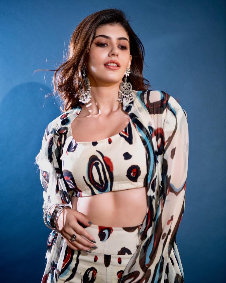 Sanjana Sanghi keeps the ‘funk’ intact in Rs. 55000 abstract print co ord set [Photos] 862698