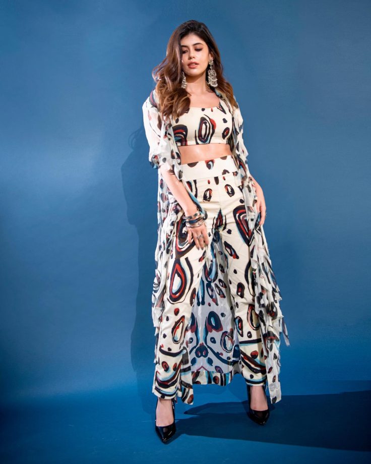 Sanjana Sanghi keeps the ‘funk’ intact in Rs. 55000 abstract print co ord set [Photos] 862694