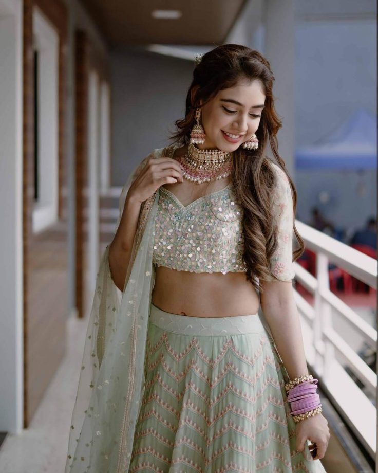 Steal These Lehenga Designs From Ayesha Singh, Mughda Chaphekar, Niti Taylor & Rupali Ganguly 860250