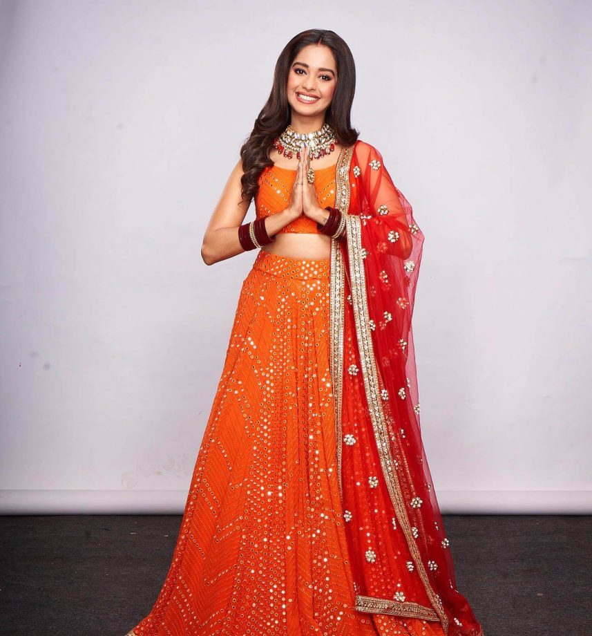 Steal These Lehenga Designs From Ayesha Singh, Mughda Chaphekar, Niti Taylor & Rupali Ganguly 860241