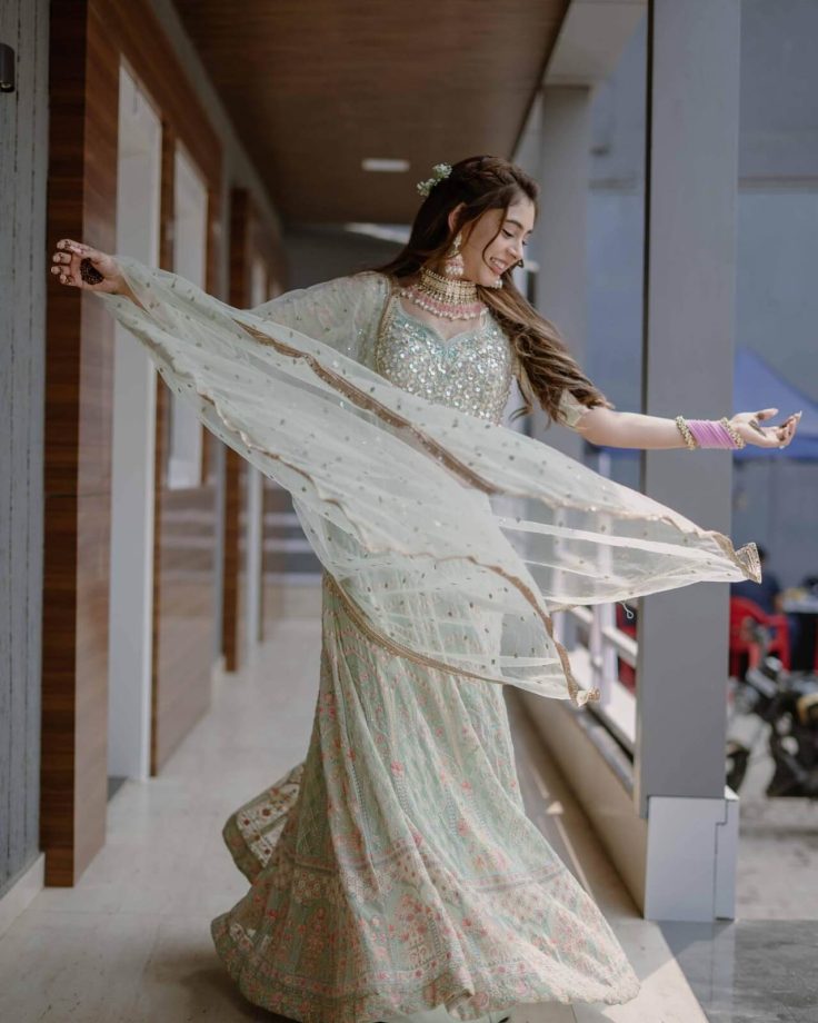 Steal These Lehenga Designs From Ayesha Singh, Mughda Chaphekar, Niti Taylor & Rupali Ganguly 860244