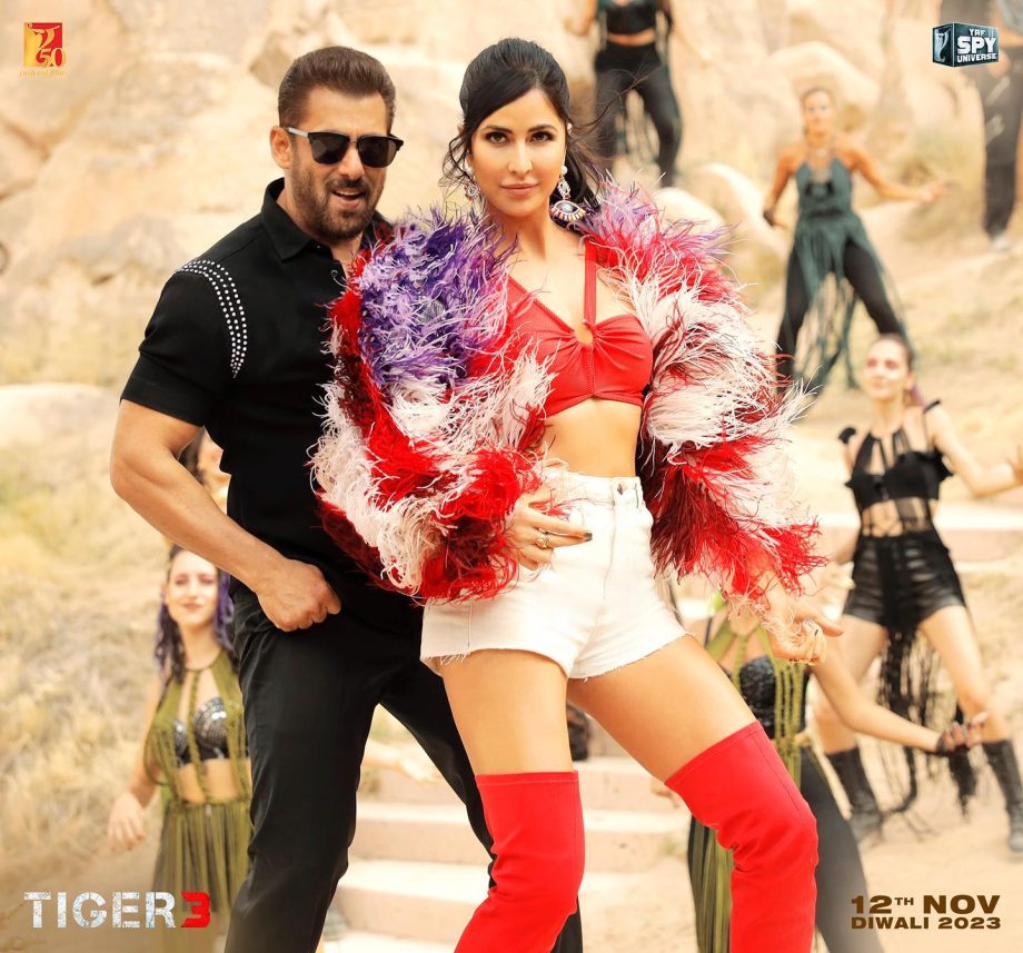 Tiger 3: Salman Khan Unveils 'Pehli Jhalak' Of First Song 'Leke Prabhu Ka Naam' With Katrina Kaif 862621