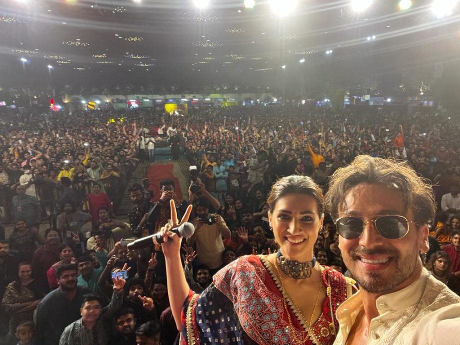 Tiger Shroff and Kriti Sanon take over Ahmedabad and celebrate Navratri in full Ganapath style 862650