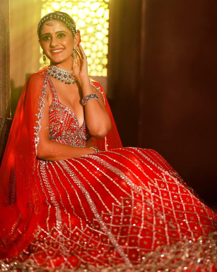 Wedding Lehenga Tips: Ayesha Singh, Shraddha Arya And Shehnaaz Gill 858679