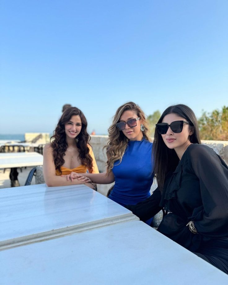 “What a day” Mouni Roy drops photodump from Qatar, husband Suraj Nambiar, Disha Patani & Krishna Shroff caught candid 860006