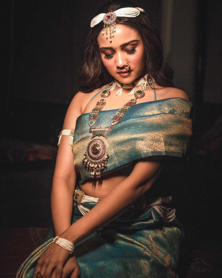 Diwali Special: Tejasswi Prakash and Ashi Singh give modern twists to their saree style 868601