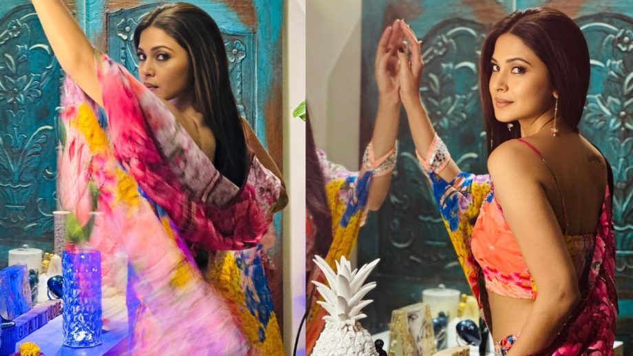 Jennifer Winget Exudes' Oh La La' Vibes In Floral Outfit, See Stunning Photos 870750