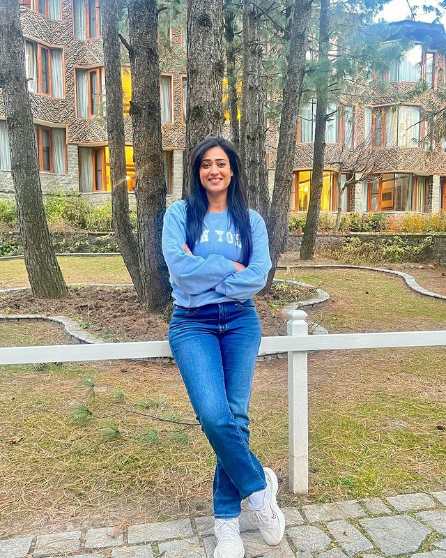 'Like Mother Like Daughter,' Shweta Tiwari Poses With Palak Tiwari, Vacay Goals 870643