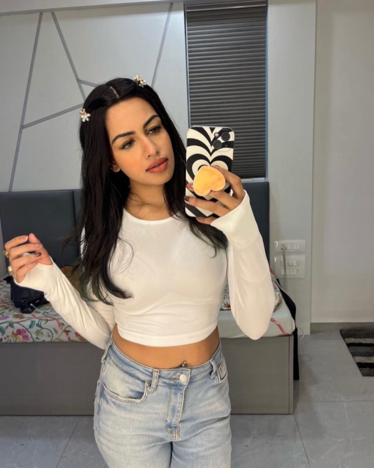 Mizoislive, Payal Gaming & Sharkshe: Indian Gamers Flaunt Fashion In Mirror Selfie 868141