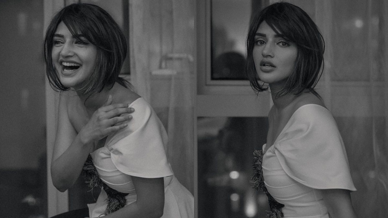 Sreeleela Goes Candid Posing In Monochromatic Set, Check Out  870650