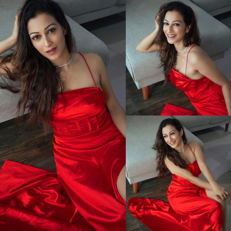 Christmas Wardrobe Essentials: Munmun Dutta and Sunayana Fozdar’s sultry red ensembles are your must picks 871915