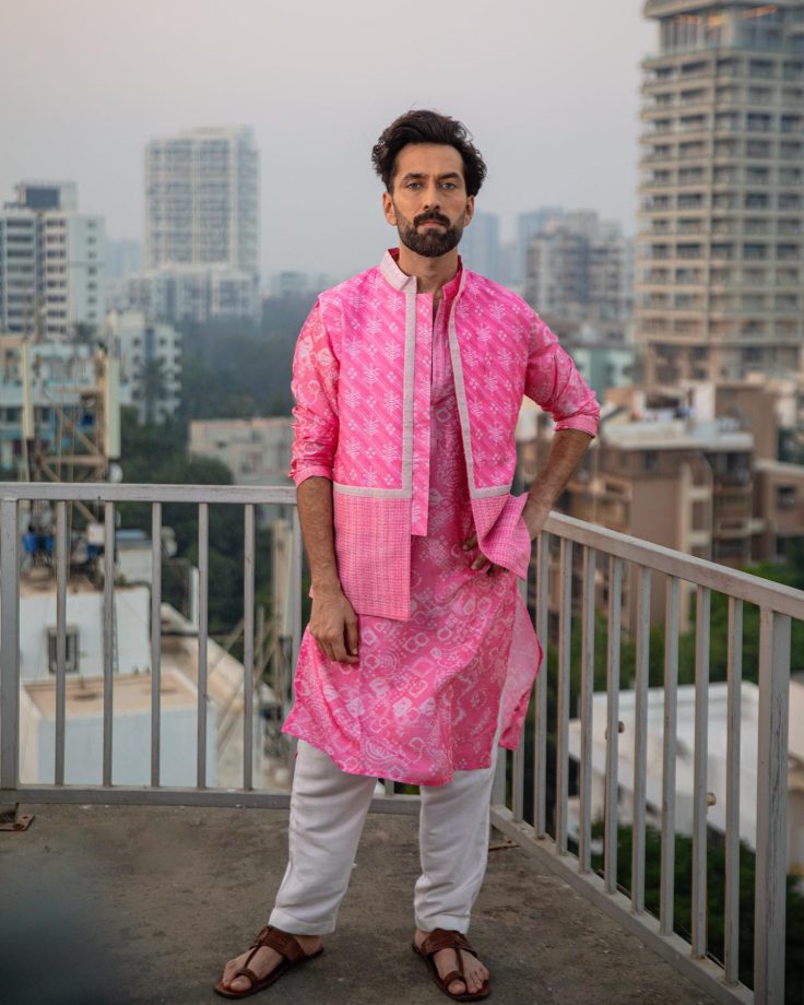 Desi VS Videshi: Nakul Mehta In Kurta Pajama Or Krishna Kaul In Casuals: Who Is Heartthrob? 871851